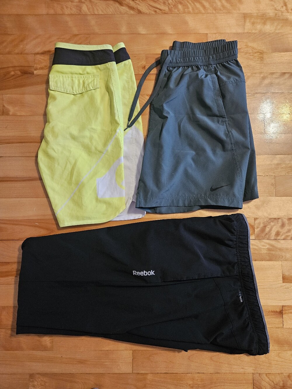 Lot Of Men's Size Small Bottoms